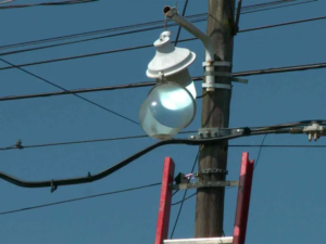 Vecinos de Sur Argentino instalaron 60 luminarias con aporte comunitario