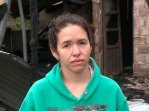 Una familia del barrio San Juan Evangelista perdió todo en un incendio y pide ayuda para reconstruir su casa